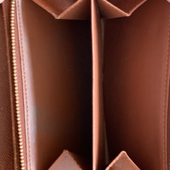 LOUIS VUITTON Brown Monogram Snap Front Zipper Wallet - Picture 9 of 11